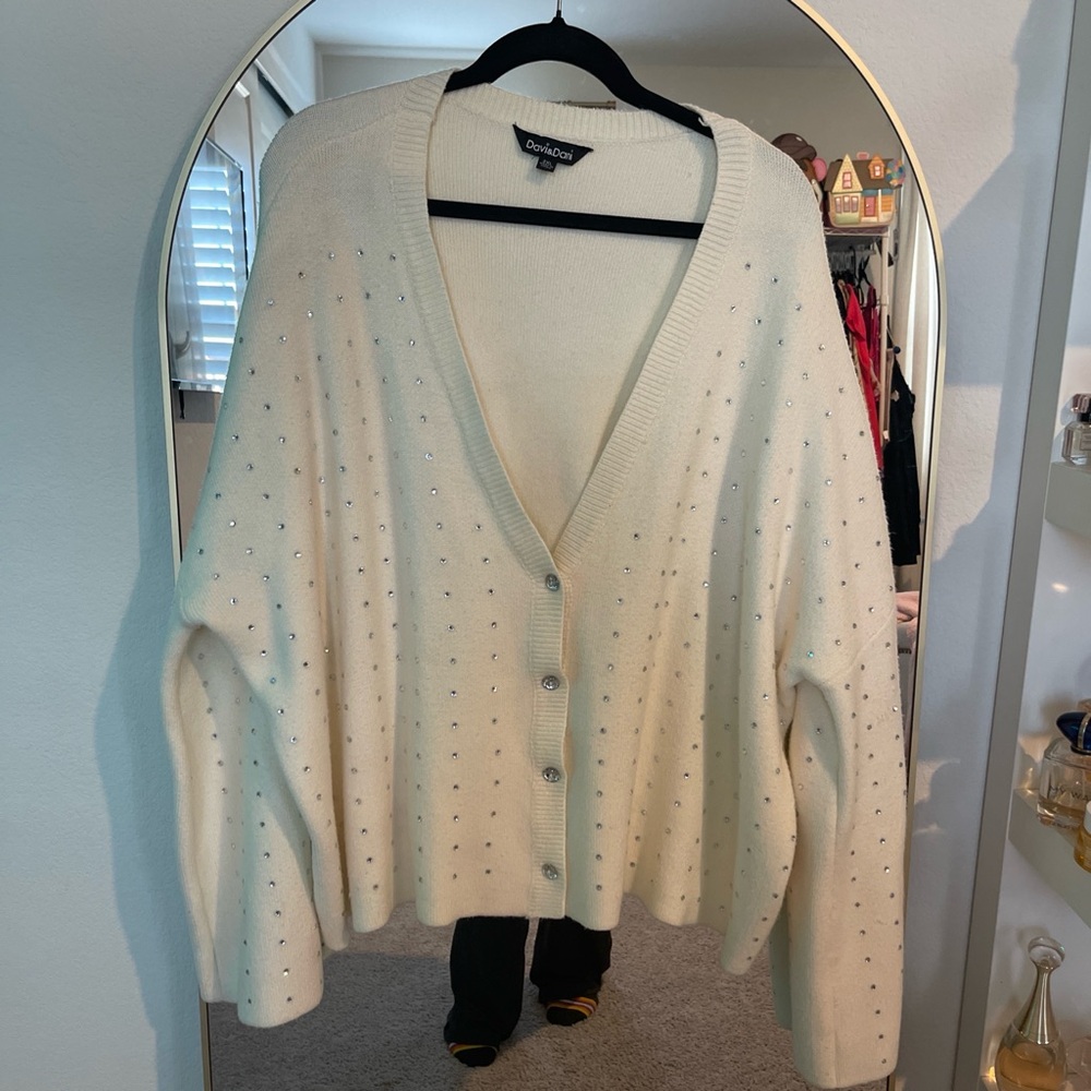DAVI & DANI Cream Button-Up Cardigan